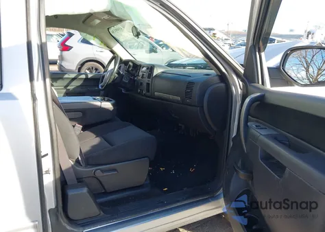 2011 Chevrolet Silverado 1500 Lt from USA, damaged, VIN 1GCRKSE39BZ283688